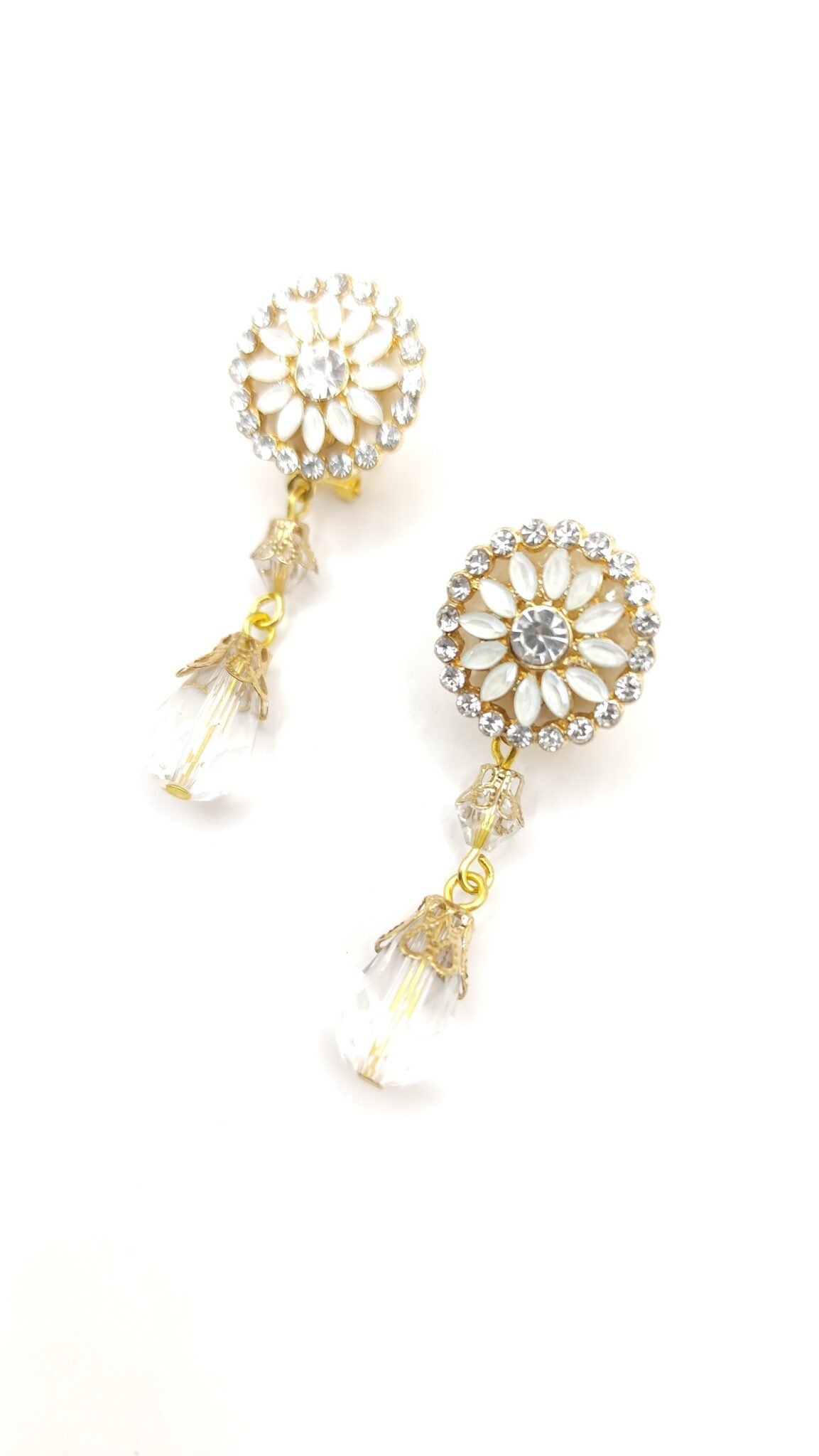 Pendientes de novia Caroline de nácar blanco con Swarovski y cristal checo