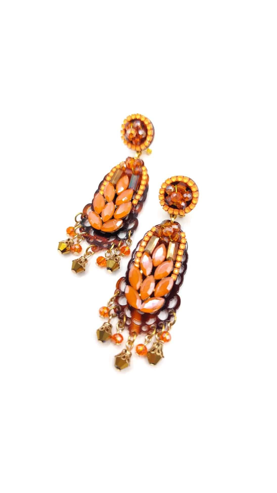 Pendientes naranjas de fiesta Aurelia con base de carey y cristal checo